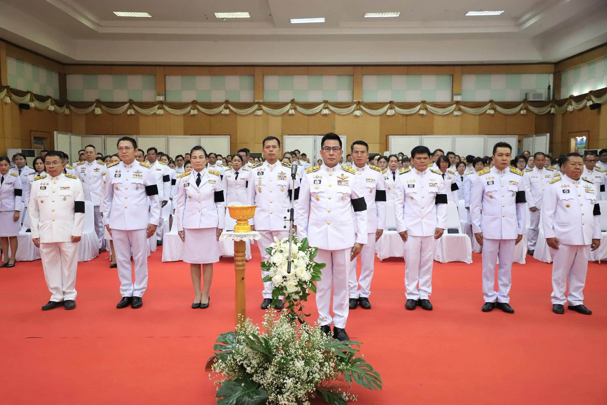 title - ส.ป.ก.ยโสธร ร่วมพิธีบำเพ็ญกุศลและพิธีถวายดอกไม้จันทน์ภาคประชาชนตัวแทน ในงานพระราชพิธีถวายพระเพลิงพระบรมศพ สมเด็จพระนางเจ้าสิริกิติ์ พระบรมราชินีนาถ พระบรมราชชนนีพันปีหลวง
